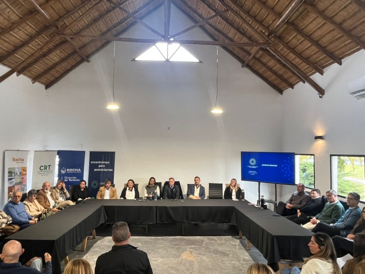 CAMTUR Conecta en Rocha: turismo anual, gastronom&iacute;a y nuevos desaf&iacute;os para el este