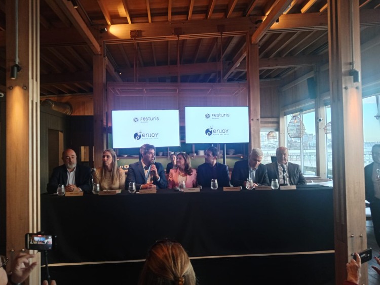 Uruguay y Brasil se preparan para un nuevo capítulo del turismo regional en Festuris 2025