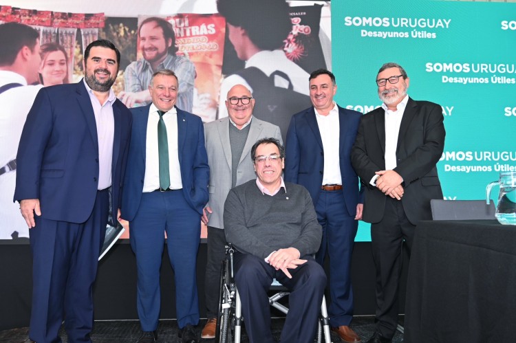 Menoni y cuatro intendentes presentan inversiones, desaf&iacute;os y expectativas