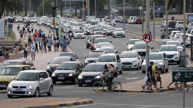 Montevideo implementará 16 nuevas medidas de movilidad urbana para mejorar tránsito y seguridad