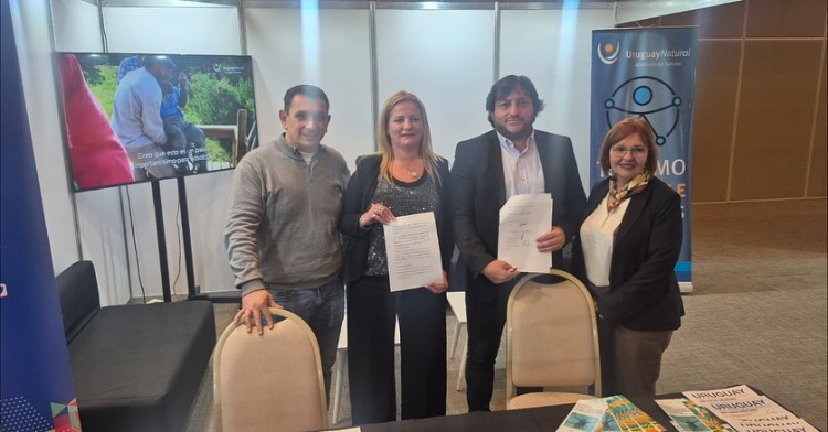 Montevideo y Canelones consolidan su integración turística con un convenio firmado en la Expo DT 2025
